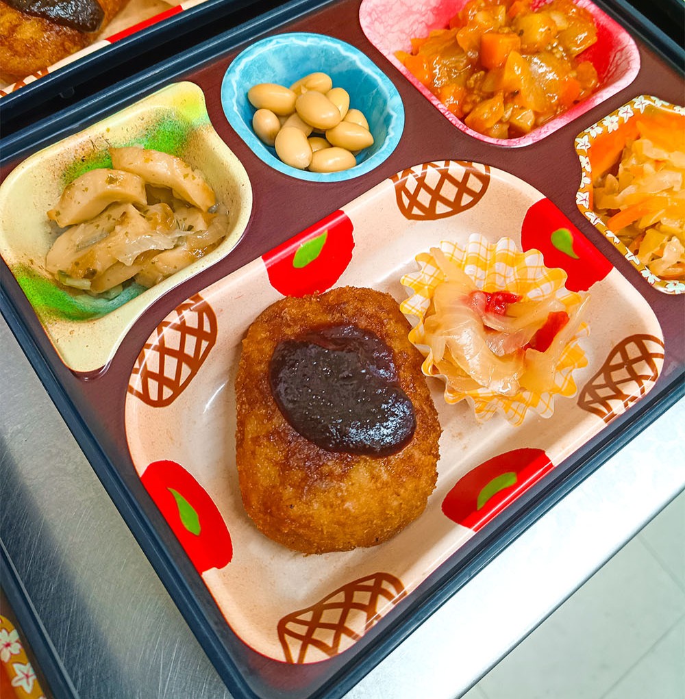 今日は「海老カツ」です♪♪